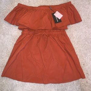 NWT Terracotta Woven Frill Detail Cut Out Shift Dress - PrettyLittleThing size 8